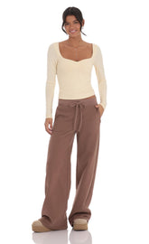 Straight Leg Sweatpants in Brown