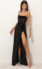 Giana Velvet Maxi in Black