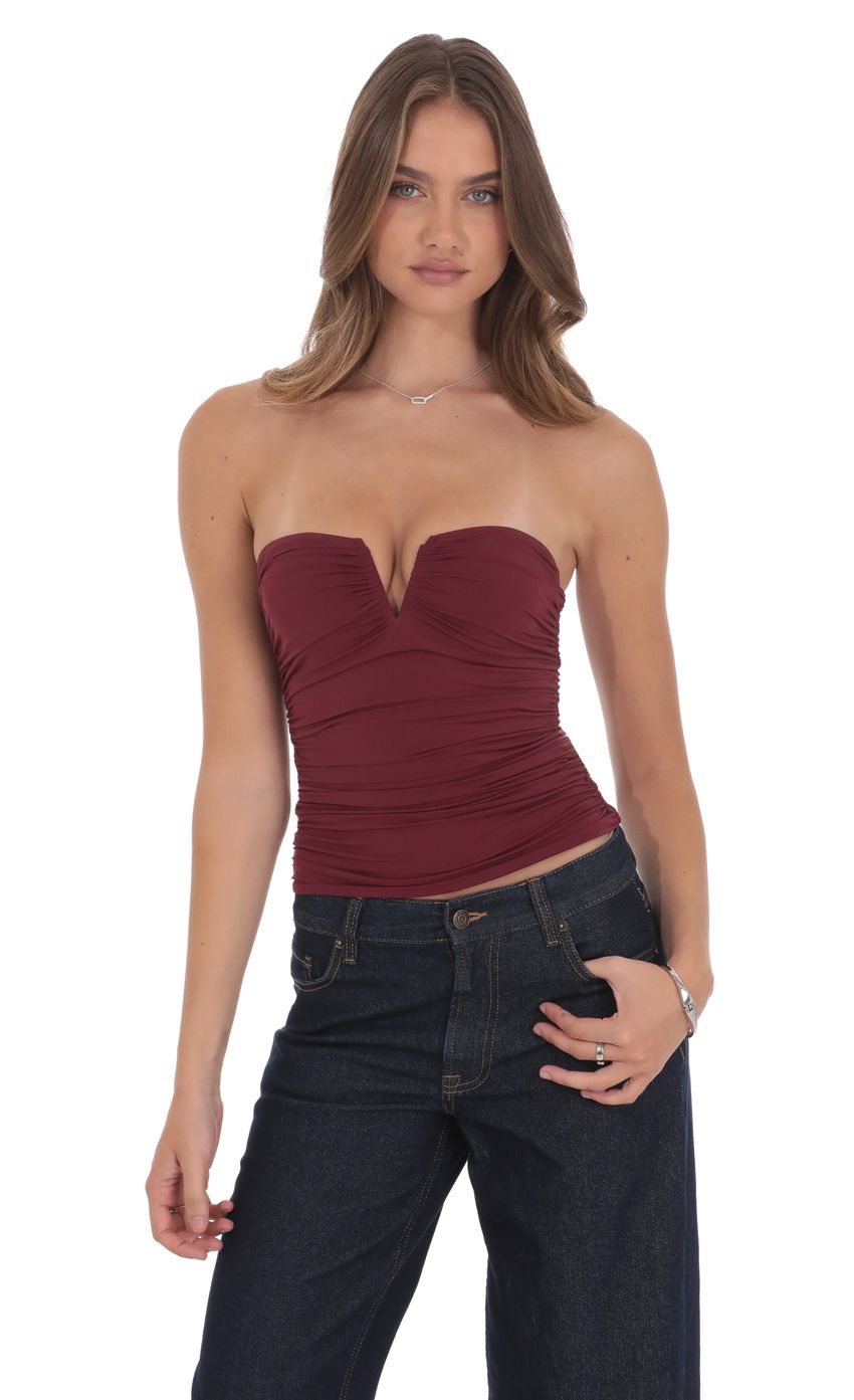 V-Strapless Ruched Top in Maroon