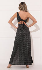 Shoulder Maxi in Black Shimmer